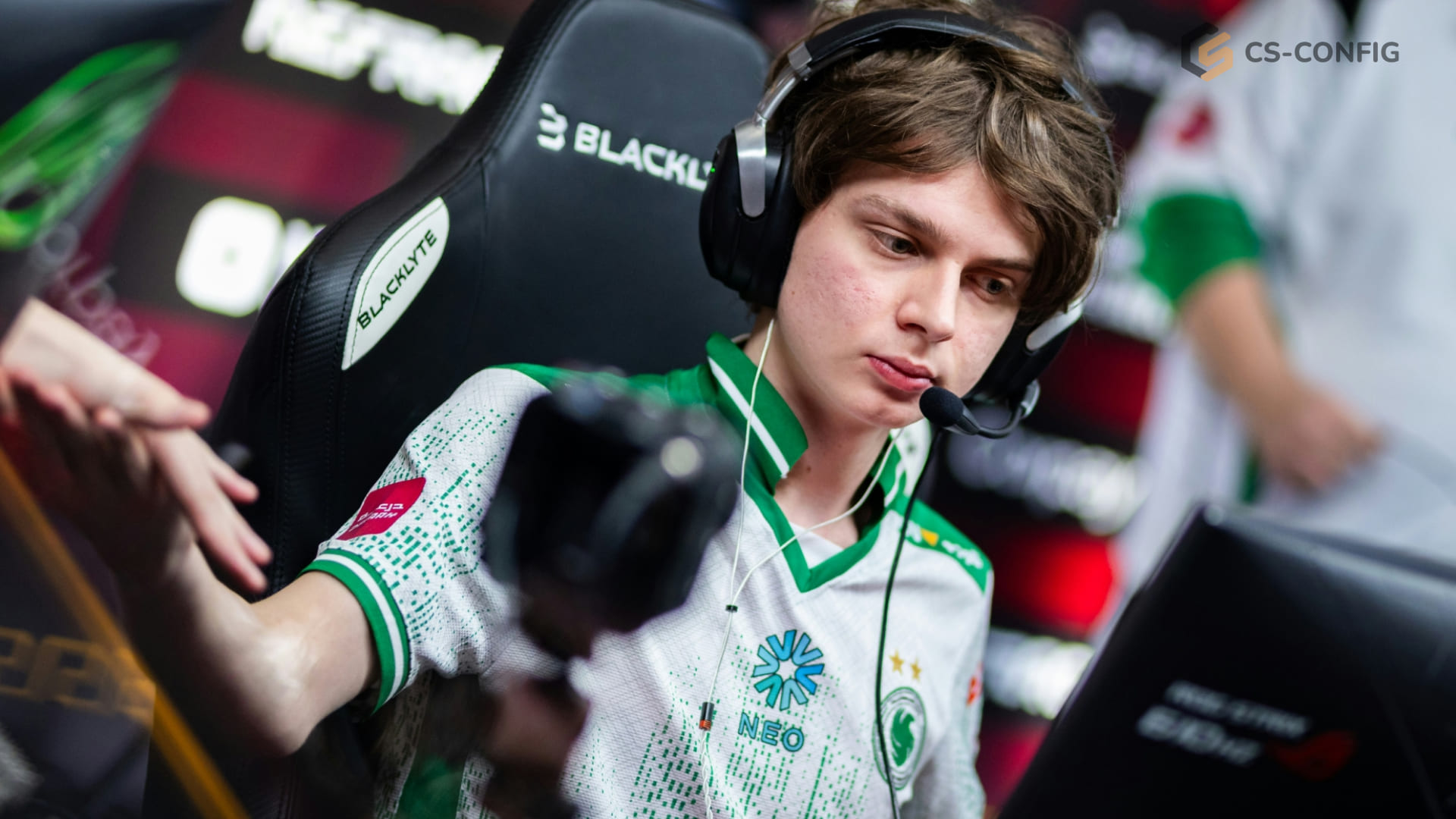 Team Falcons пробилась сразу в полуфинал чемпионата BLAST Rivals Fall 2025