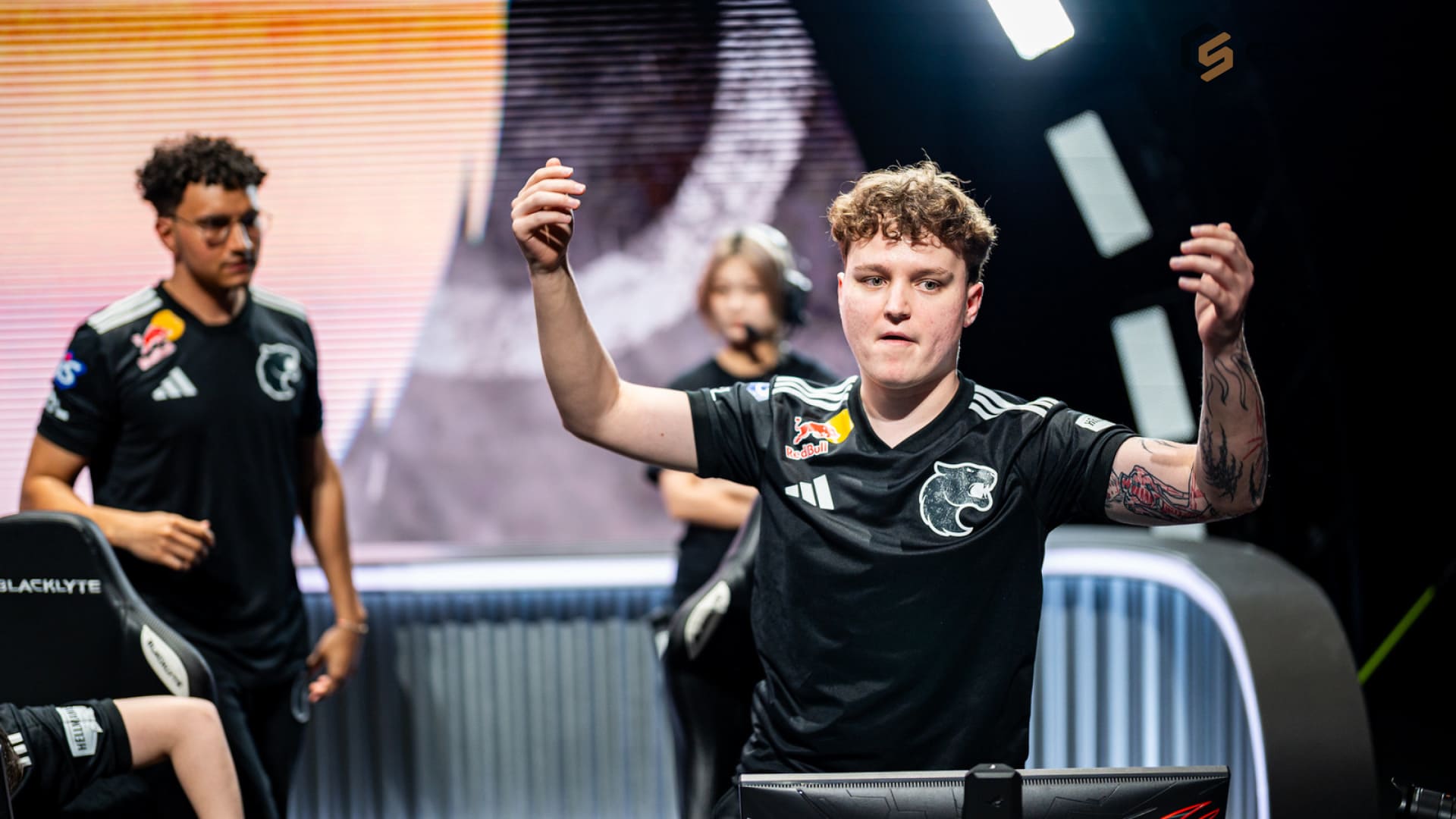 У YEKINDAR и Dastan конфликт действительно был