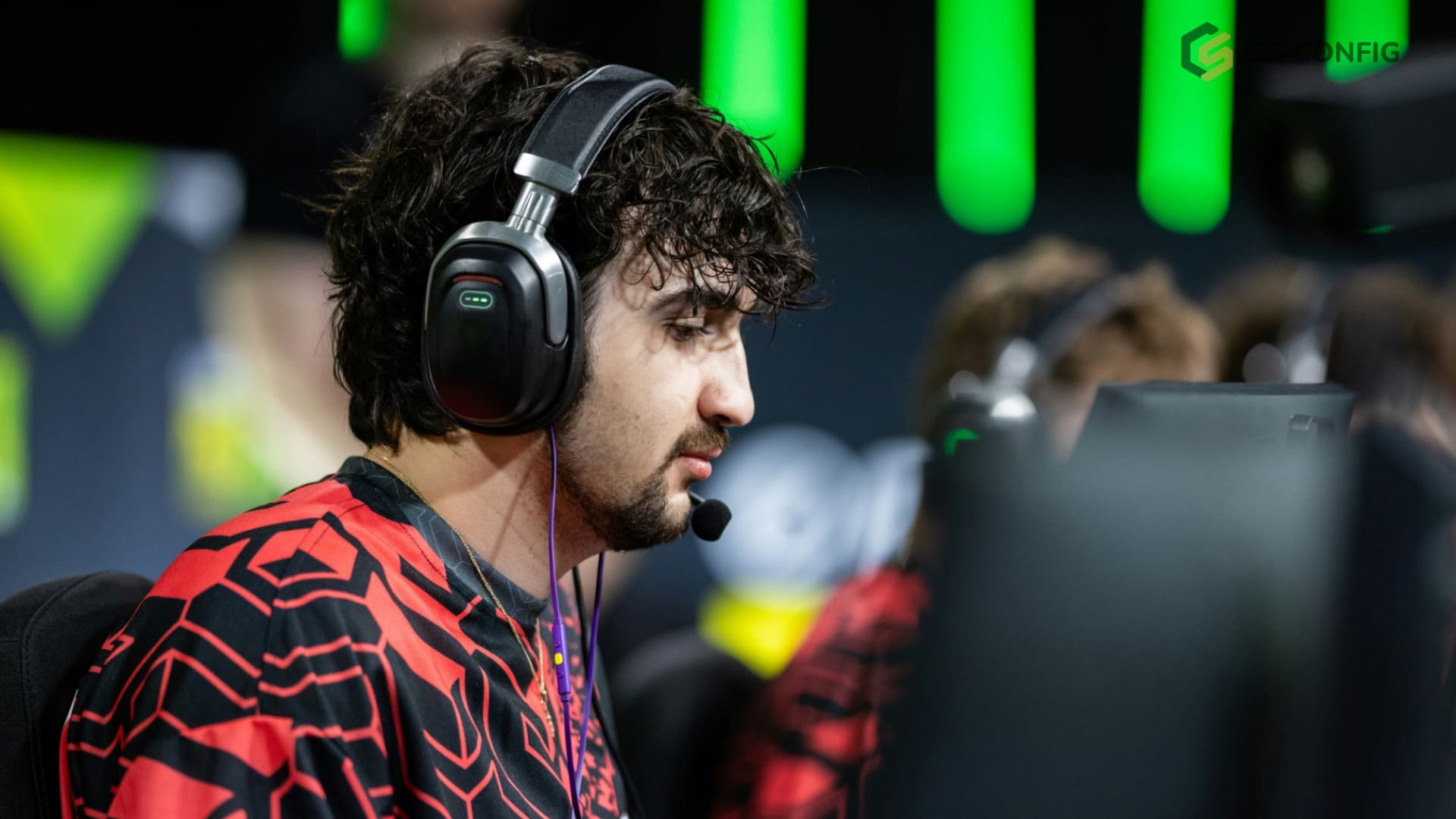 Nifee уличили в участии в подставных матчах