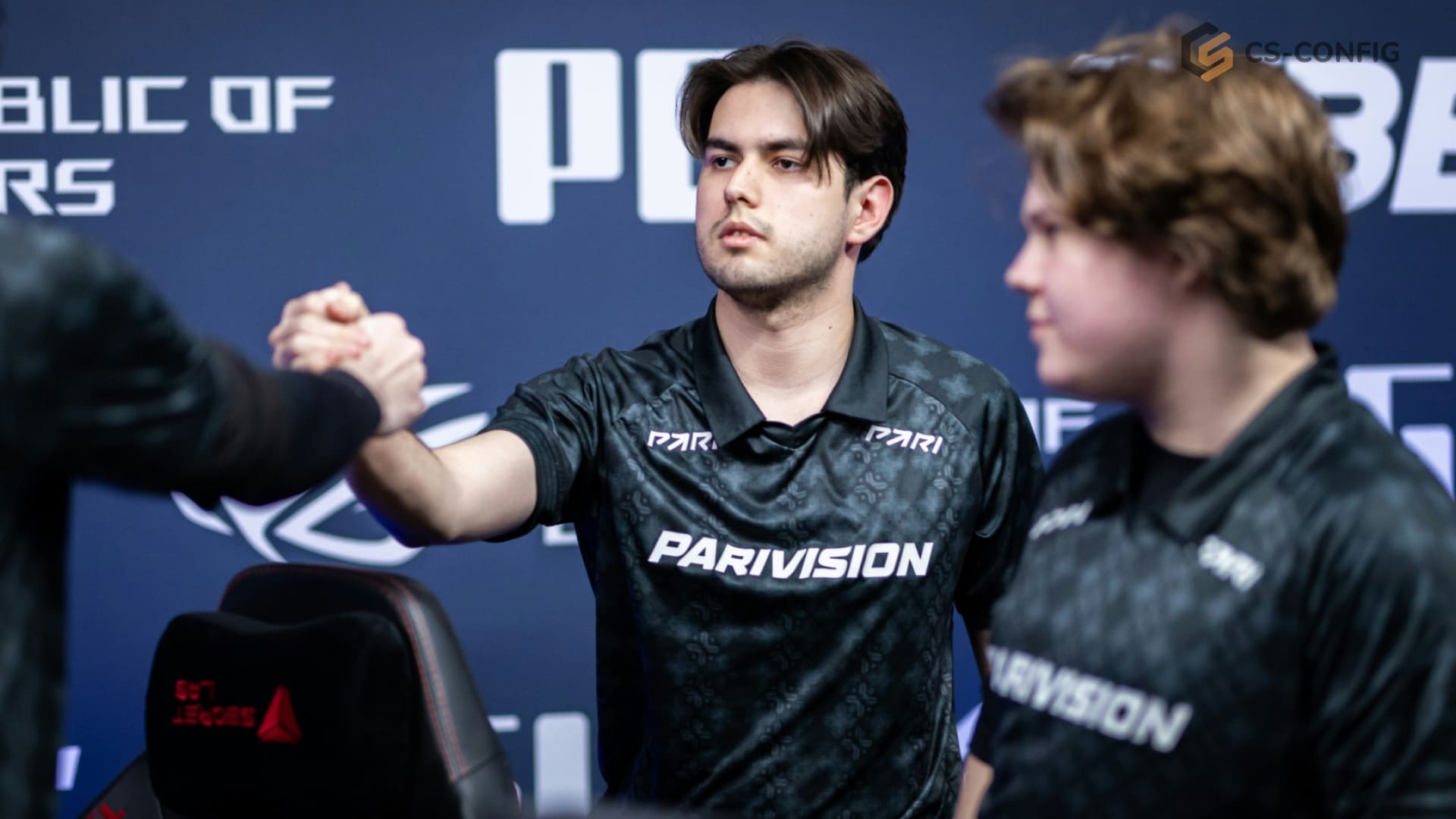 Игрок PARIVISION перенес операцию на глаза