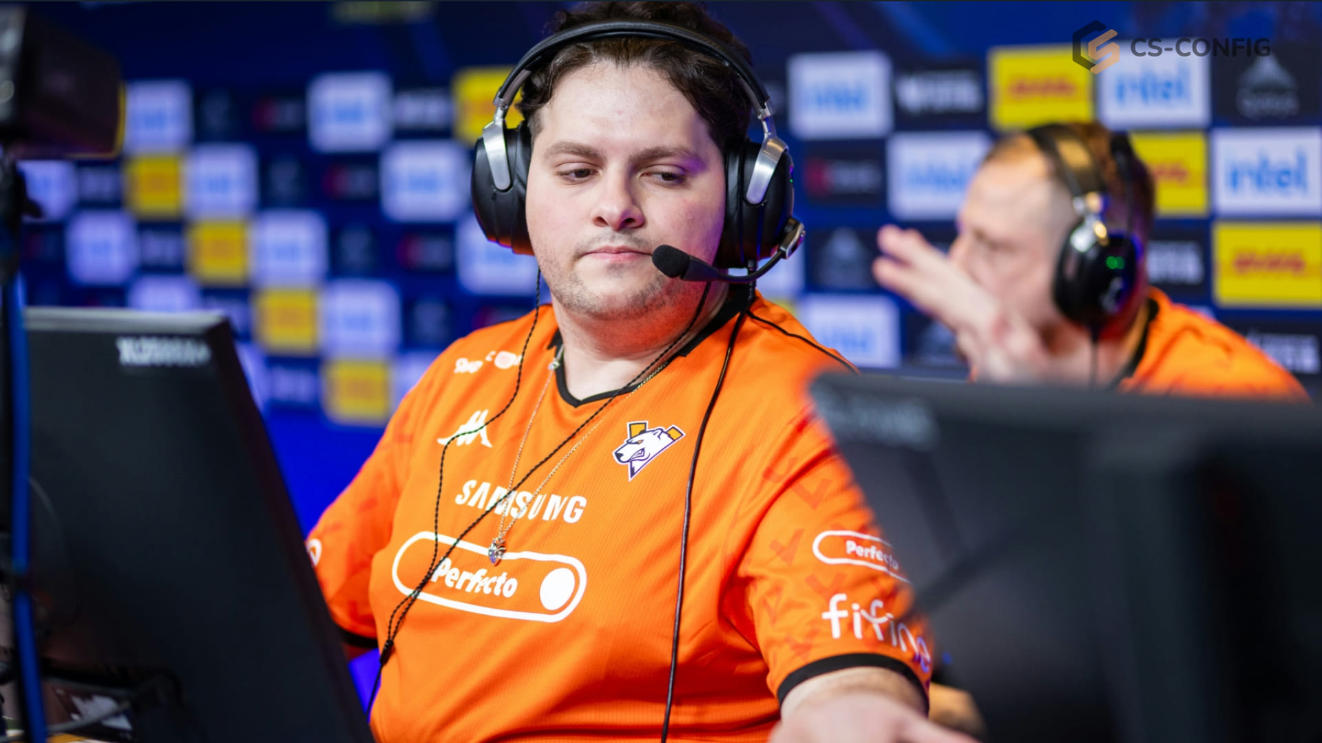 Virtus.pro пробилась в полуфинал CIS LAN #5